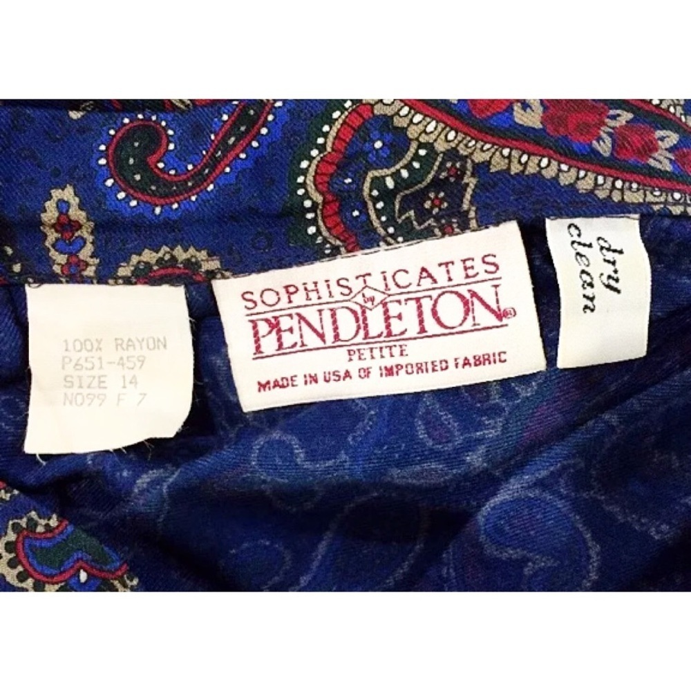 Vintage Pendleton Sophisticates Paisley Midi Skirt
Size 14 Petite Made in USA - Picture 4 of 4